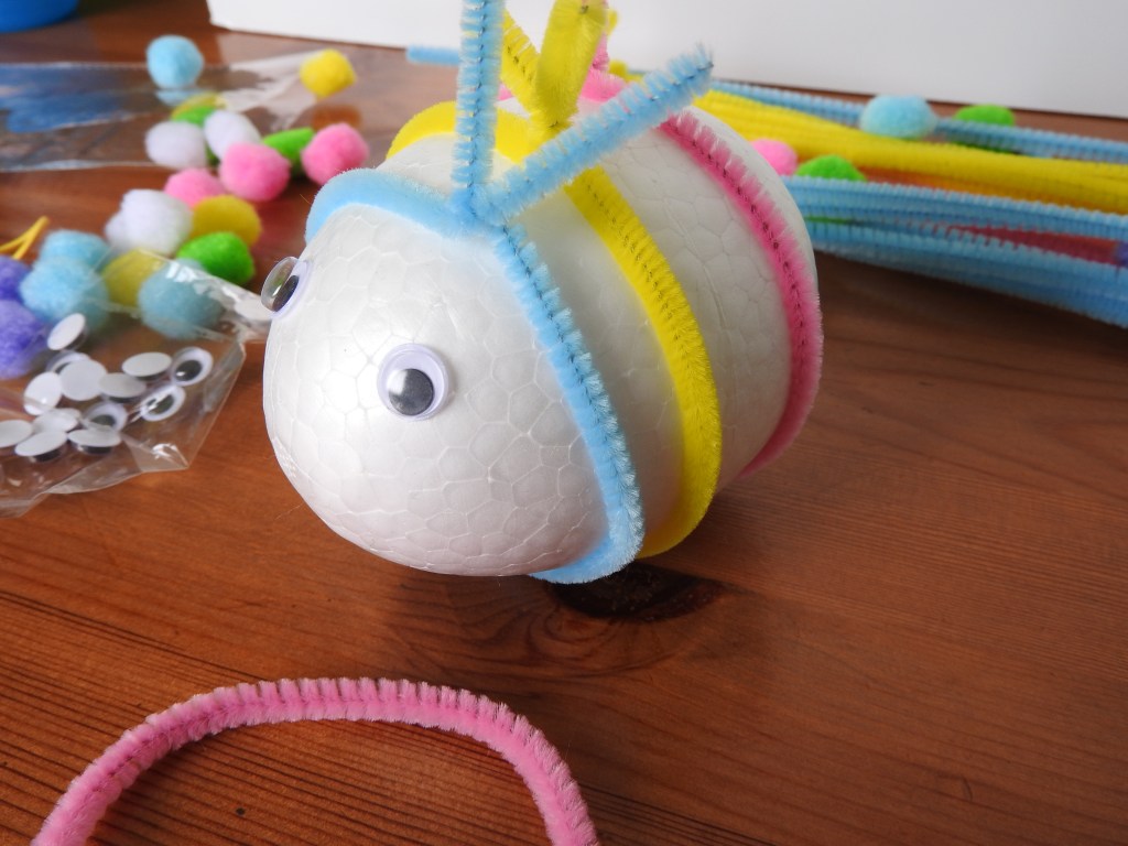 Jajkowe wariacje – zabawy sensoryczno-motoryczne