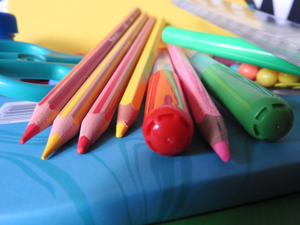 Rewalidacja dziecka z zaburzeniami percepcji słuchowej, wzrokowej, grafomotorycznej oraz&nbsp;mowy