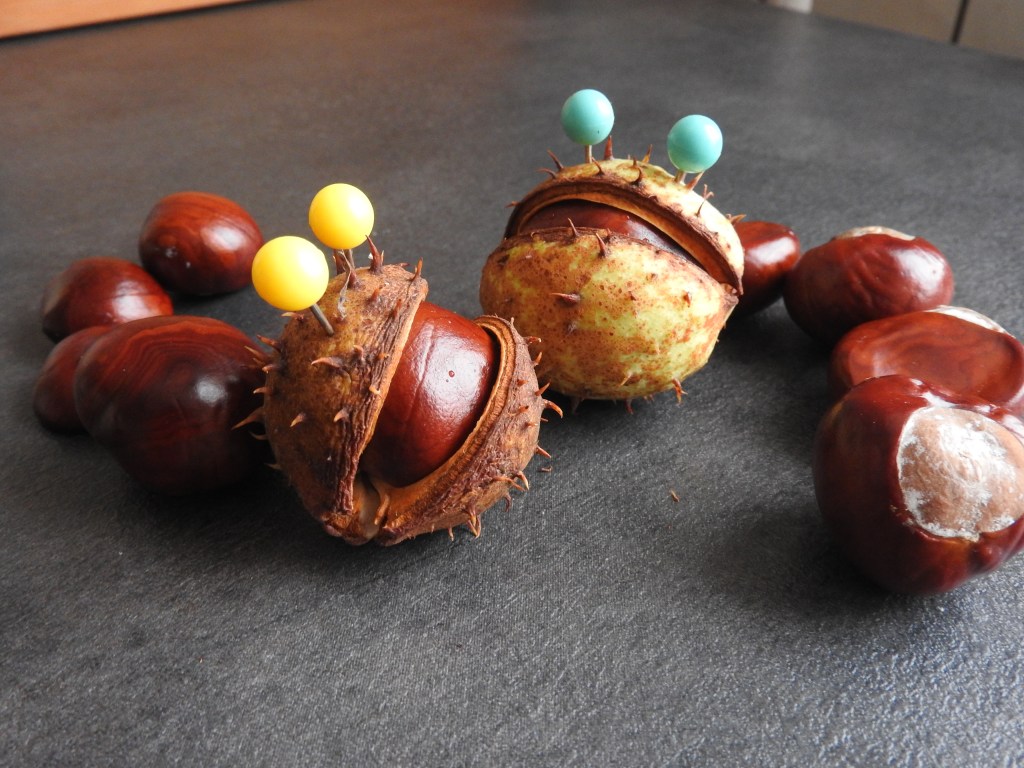 Kasztanowe potworki – zabawa&nbsp;sensoryczna