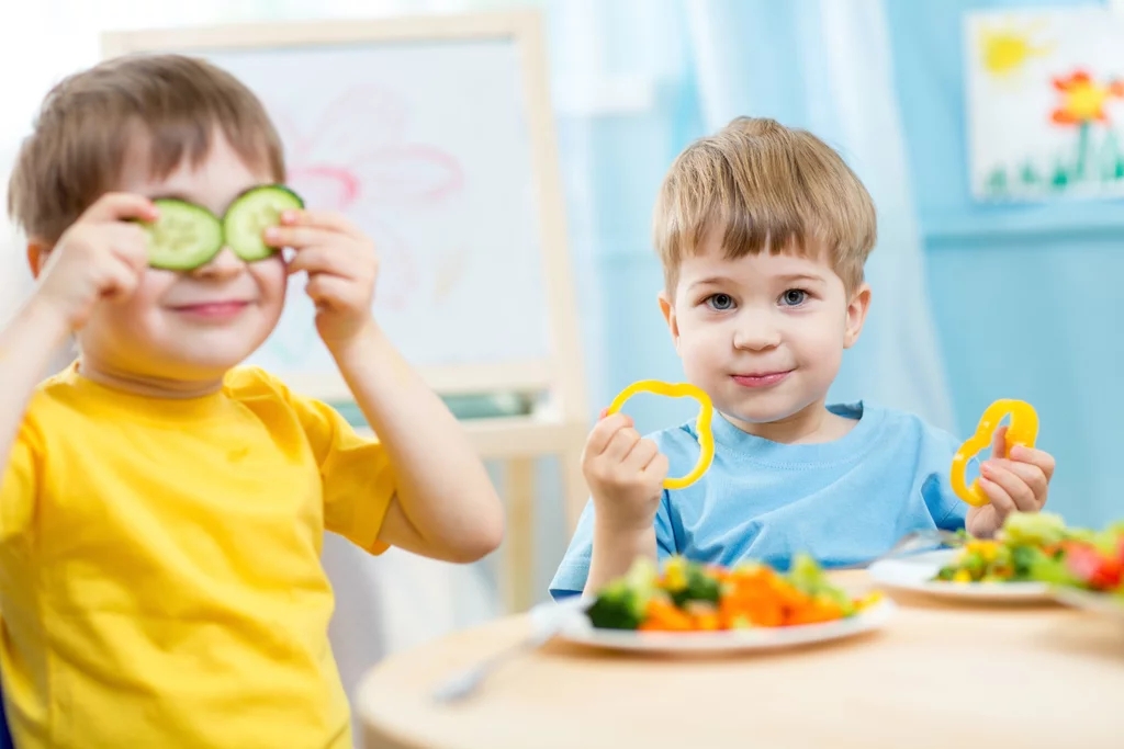 Jedz, pij i bądź wybredny – problemy żywieniowe w spektrum autyzmu